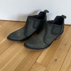 Liberty Black charcoal western cowboy bootie size 8